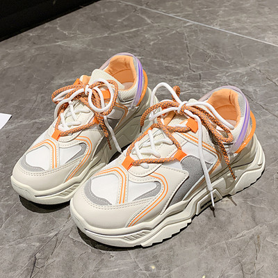 Γυναικεία μοντέρνα αθητικά παπούτσια με κορδόνια και τραχιά σόλα