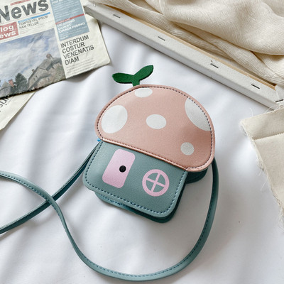 Παιδική τσάντα σε σχήμα σφουγγαριού