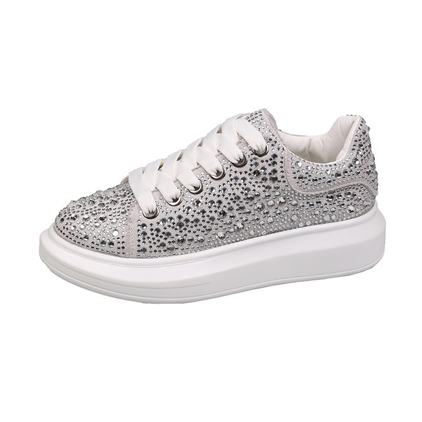 Νέο μοντέλο γυναικείά αθλητικά παπούτσια με γυαλιστερό στοιχείο