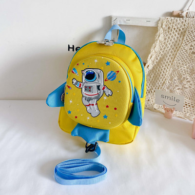 Laste seljakott esitasku ja aplikatsiooniga