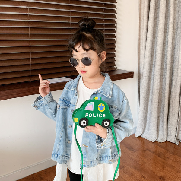 Dječja torba u obliku policijskog automobila