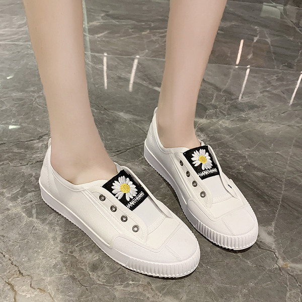 Casual γυναικεία αθλητικά παπούτσια με κέντημα