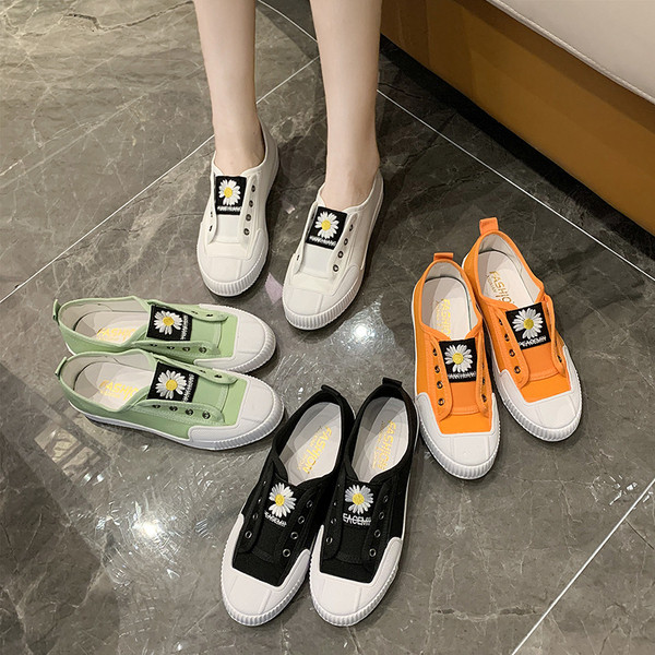 Casual γυναικεία αθλητικά παπούτσια με κέντημα