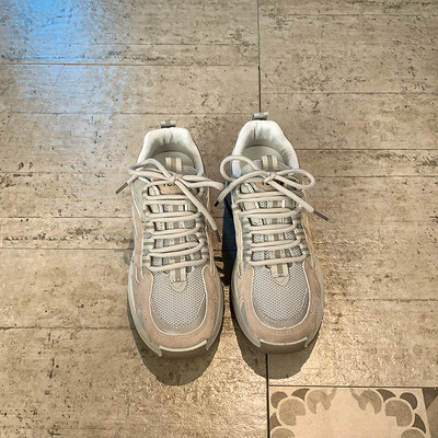 Γυναικεία αθλητικά παπούτσια από ύφασμα με επίπεδη σόλα