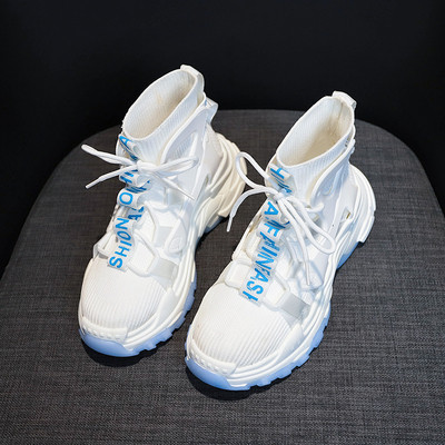 Γυναικεία αθλητικά παπούτσια με τραχιά σόλα