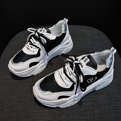 Γυναικεία αθλητικά παπούτσια με ψηλά πέλματα και κορδόνια σε τρία χρώματα