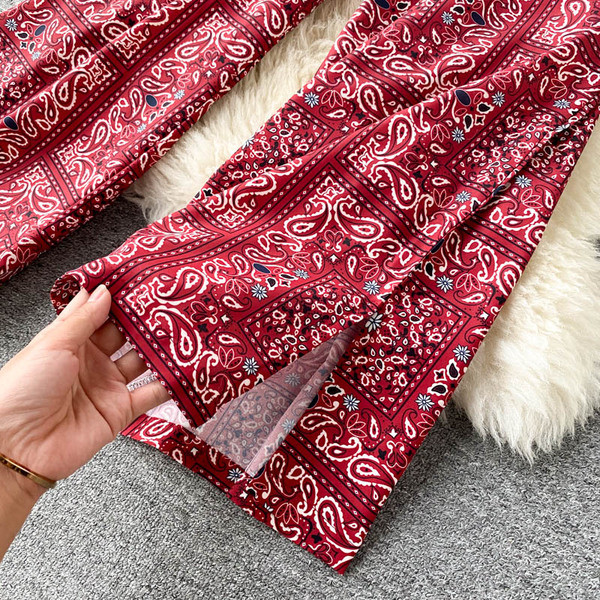 Laiad naiste pikad kummikuga püksid