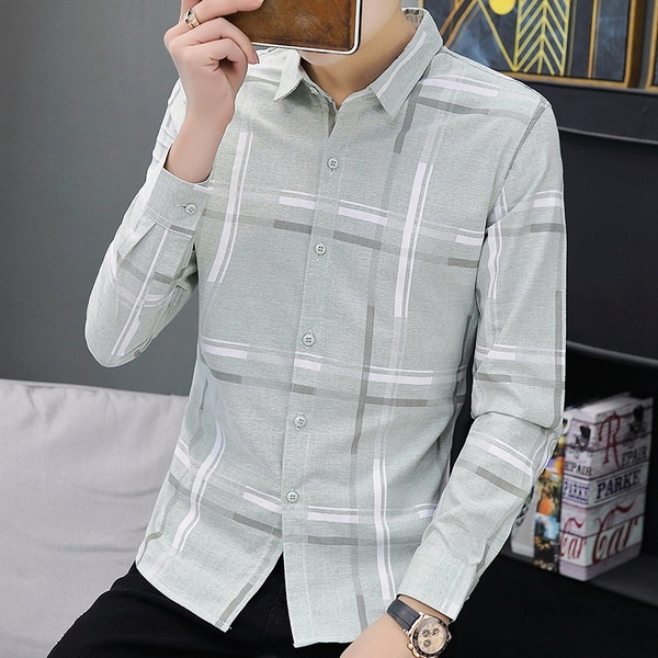 Uue mudeli klassikalise krae ja nööpidega meeste särk