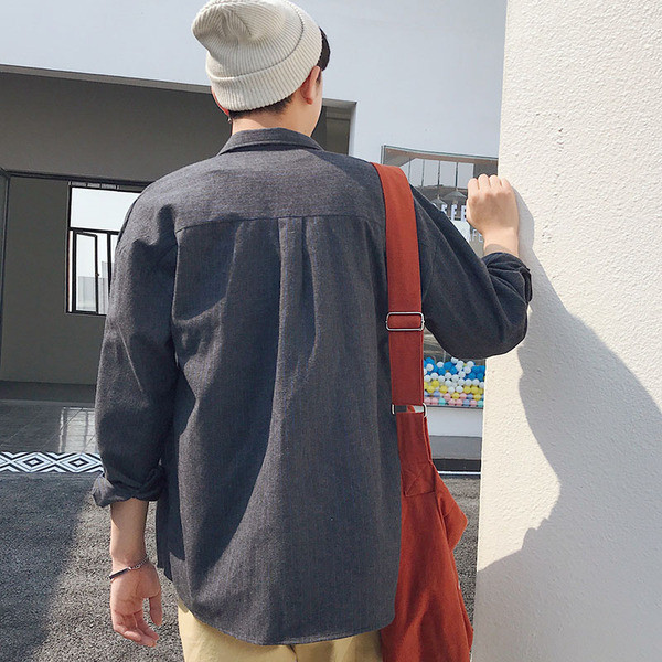 Triibuline meeste särk pikkade varrukate ja taskuga