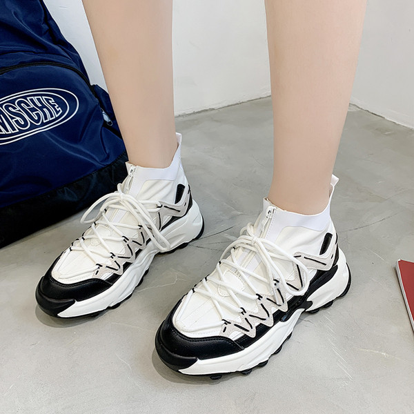 Νέο μοντέλο γυναικεία αθλητικά παπούτσια με τραχιά σόλα