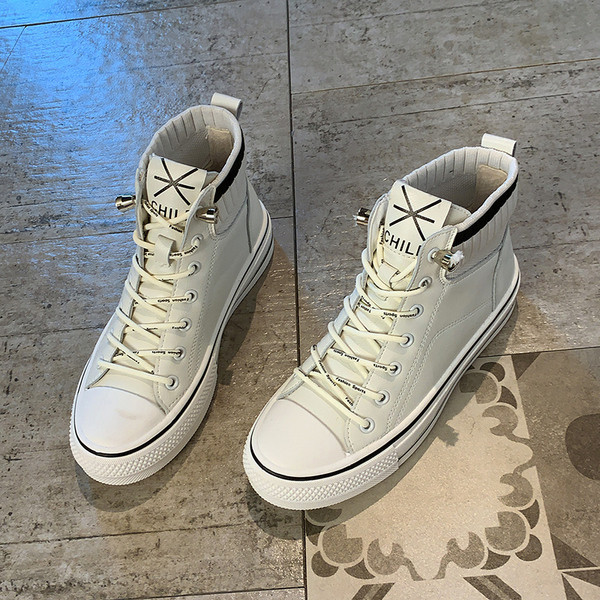 Γυναικεία casual αθλητικά παπούτσια από οικολογικό δέρμα και επίπεδη σόλα