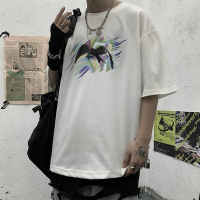 Modern férfi póló színes mintával