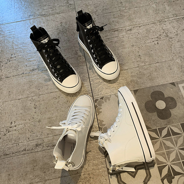 Vászon női tornacipő lapos talppal és cipzárral