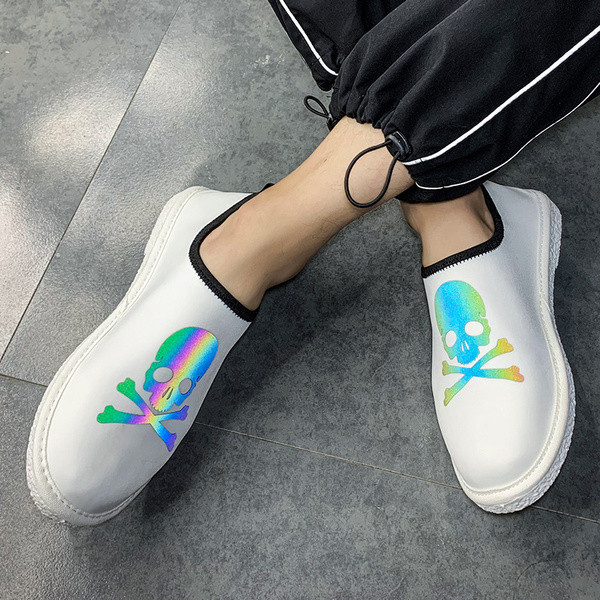 Légáteresztő férfi mokaszin rátéttel