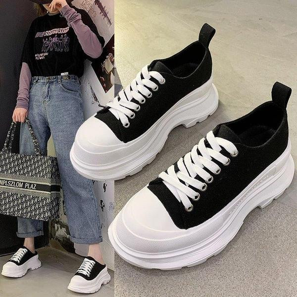 Női vászon tornacipő magas talppal - két modell