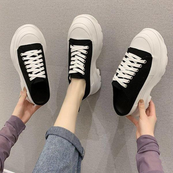 Női vászon tornacipő magas talppal - két modell