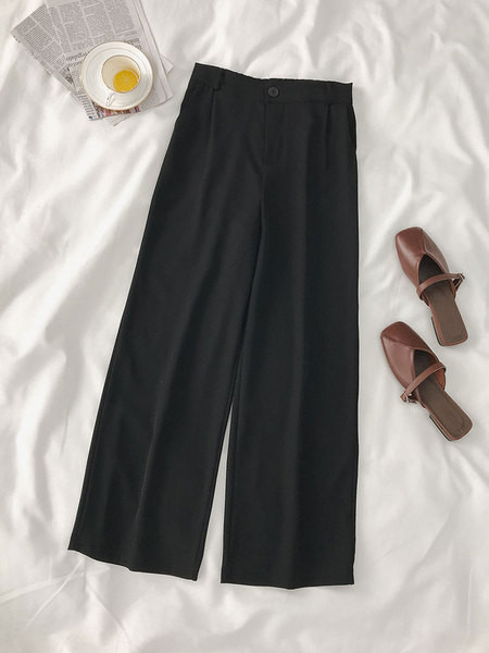 Sima női nadrág széles modell, magas derékkal