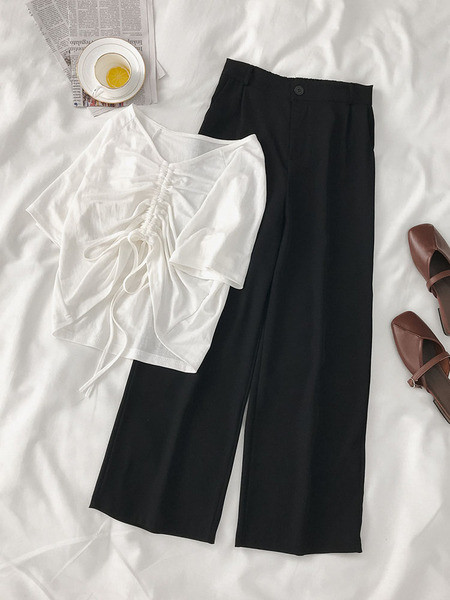 Sima női nadrág széles modell, magas derékkal