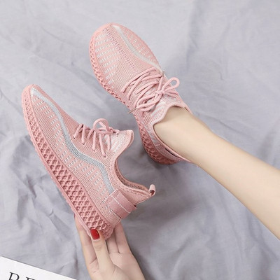 Női tornacipő gumi talppal