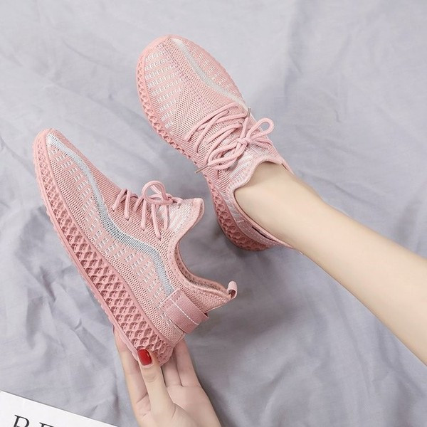 Női tornacipő gumi talppal