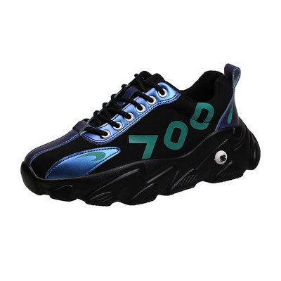 Modern női tornacipő színes motívumokkal