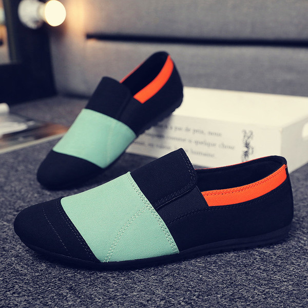 Ανδρικά μοκασίνια casual από υφάσματα με επίπεδη σόλα