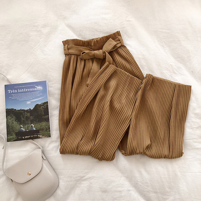 Alkalmi női redős nadrág magas derékkal