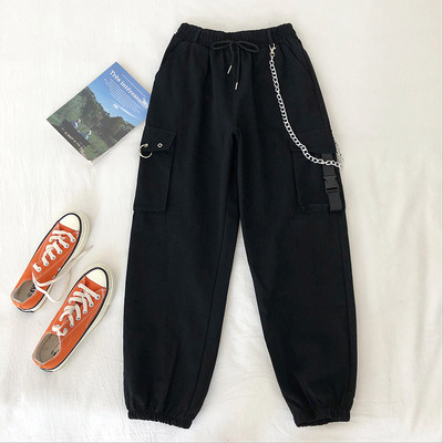 Γυναικείο casual παντελόνι με τσέπες και μεταλλική αλυσίδα