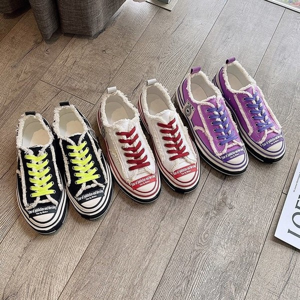 Γυναικεία casual αθλητικά παπούτσια με χρωματιστούς δεσμούς