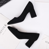 Naiste paksude kontsadega vabaajajalatsid - teravatipuline mudel