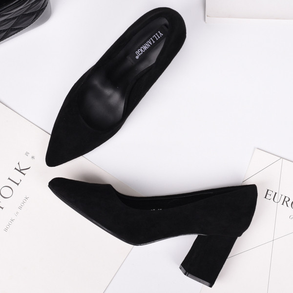 Naiste paksude kontsadega vabaajajalatsid - teravatipuline mudel