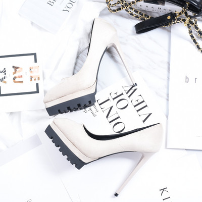 Γυναικεία casual παπούτσια από οικολογικό σουέτ με ψηλά τακούνια σε τρία χρώματα