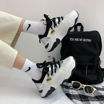 Casual γυναικεία αθλητικά παπούτσια - με κορδόνια και τραχιά σόλα