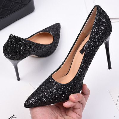 Stílusos női magas sarkú cipő fényes részecskékkel