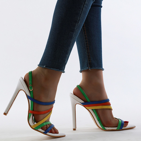 Κομψά γυναικεία ψηλοτάκουνα παπούτσια με αγκράφα