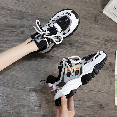 Νέο μοντέλο γυναικεία αθλητικά παπούτσια με τραχιά σόλα