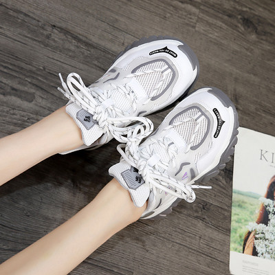 Νέο μοντέλο γυναικεία αθλητικά παπούτσια με τραχιά σόλα