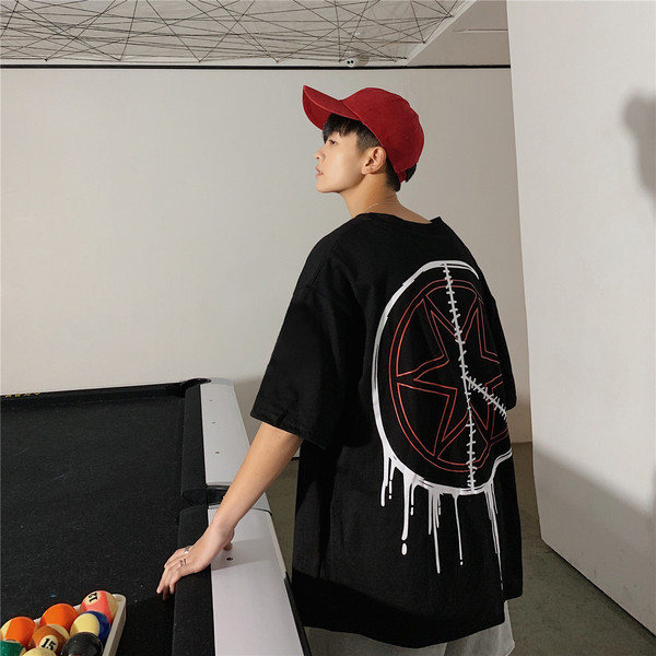 Laia mudeli suvine värvitrükiga t-särk