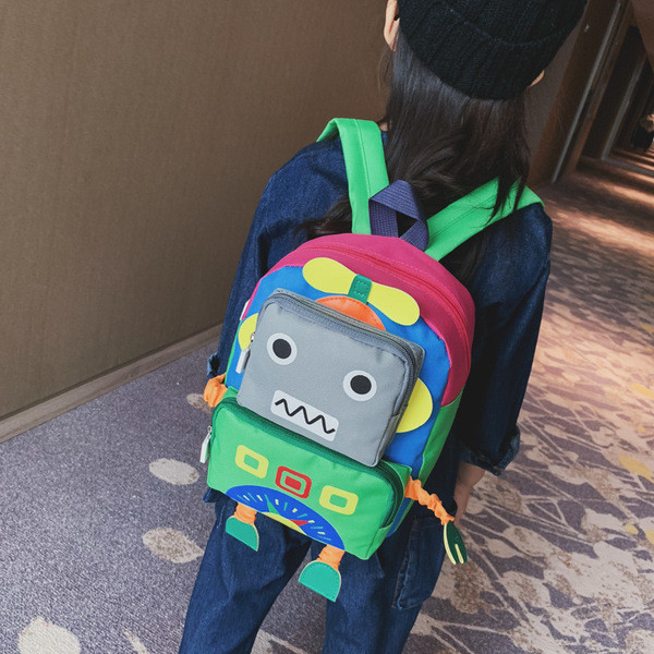 Laste seljakott 3D robotiga