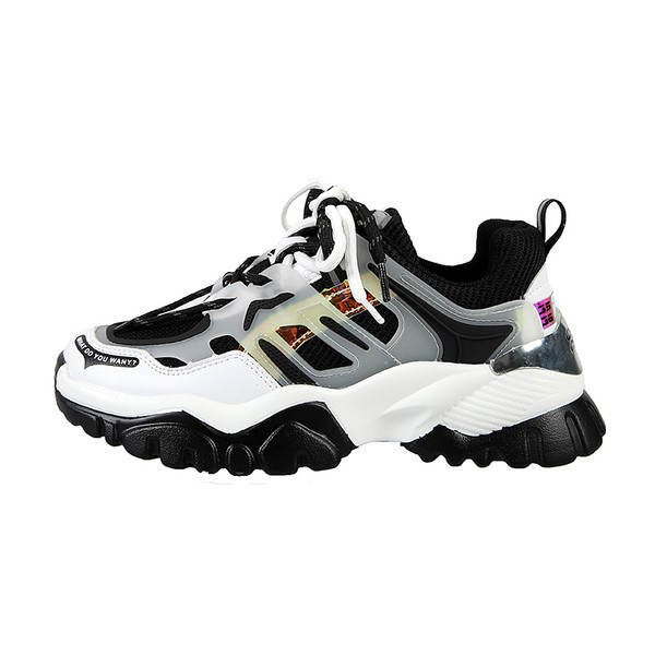 Γυναικεία αθλητικά παπούτσια - με κορδόνια και τραχιά σόλα