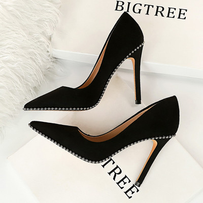 Μοντέρνα γυναικεία παπούτσια με τρουξ- ψηλά τακούνια