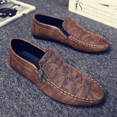 Μοντέρνα ανδρικά μοκασίνια από οικολογικό δέρμα με φερμουάρ