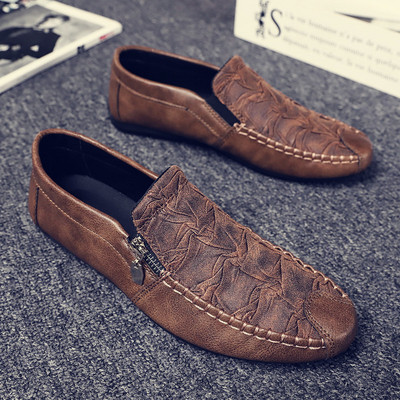 Μοντέρνα ανδρικά μοκασίνια από οικολογικό δέρμα με φερμουάρ