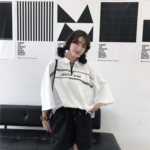 Nyári unisex póló gallérral és cipzárral