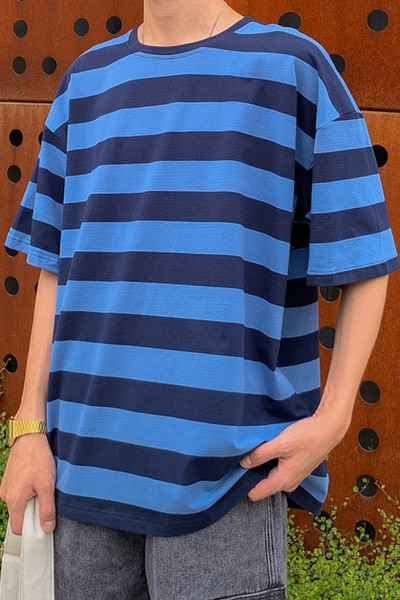 Ριγέ καθημερινό μπλουζάκι με κοντό μανίκι