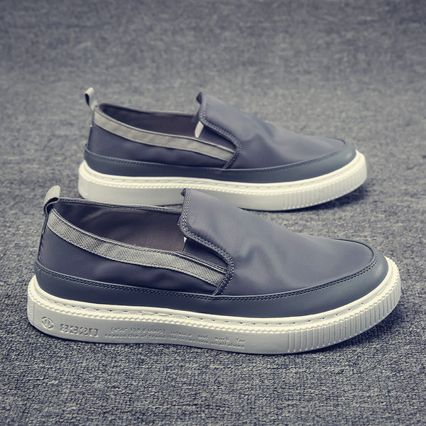 Ανδρικά μοκασίνια από υφάσματα με επίπεδη σόλα