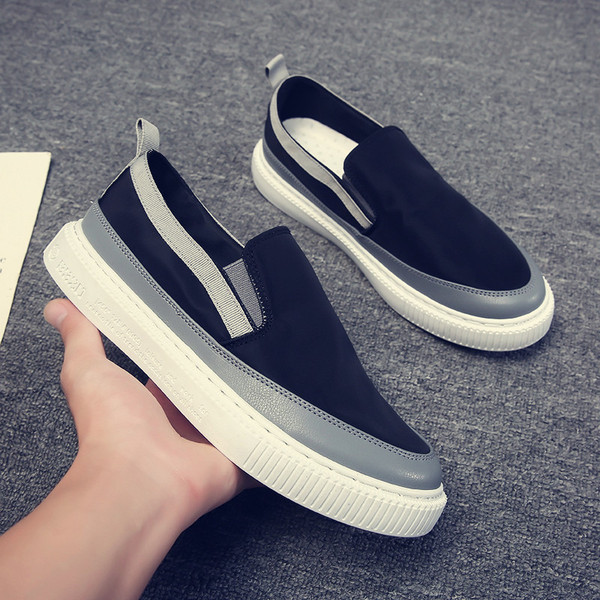 Ανδρικά μοκασίνια από υφάσματα με επίπεδη σόλα