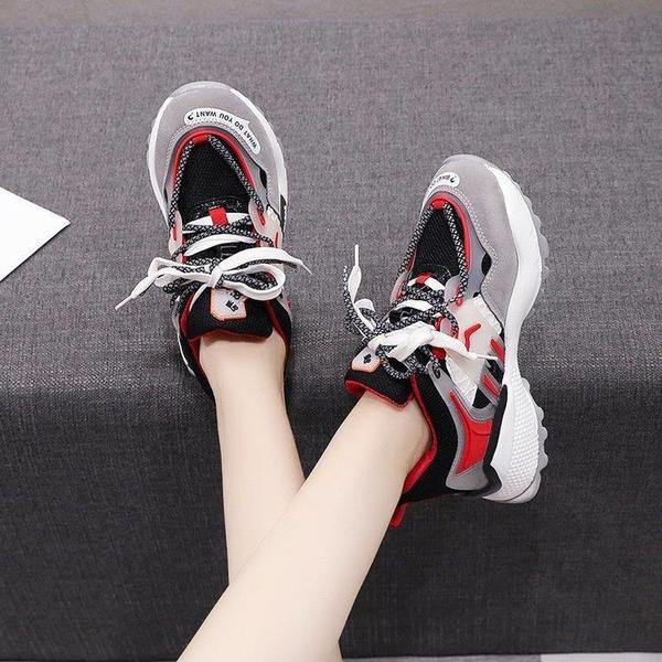 Πολύχρωμα γυναικεία αθλητικά παπούτσια με πλέγμα