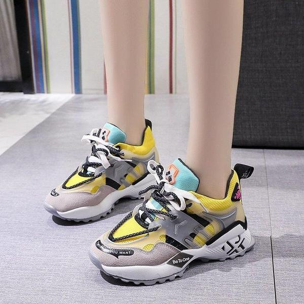 Πολύχρωμα γυναικεία αθλητικά παπούτσια με πλέγμα