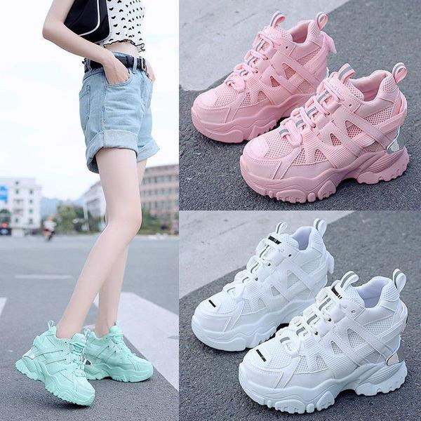 Γυναικεία μοντέρνα αθλητικά παπούτσια με υψηλή πλατφόρμα